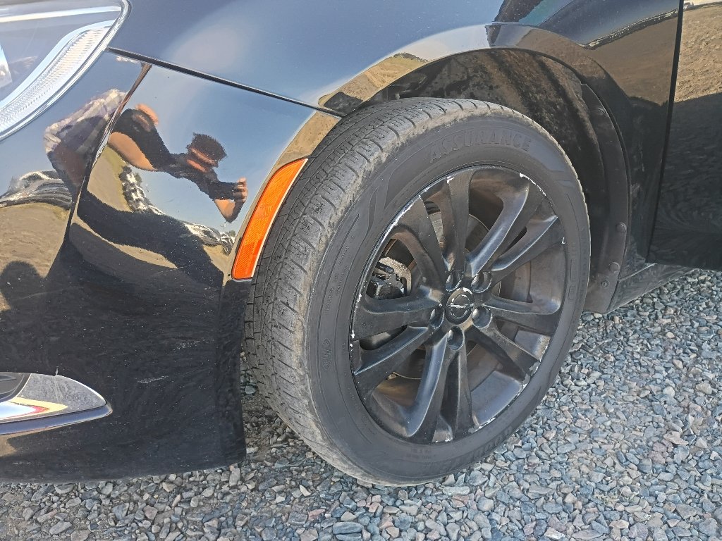 Used 2016 Black Clearcoat Chrysler Limited image 40