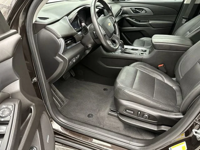 Used 2019 Brown Chevrolet Premier image 11