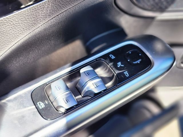 Used 2026 Black Mercedes-Benz C 300 image 17