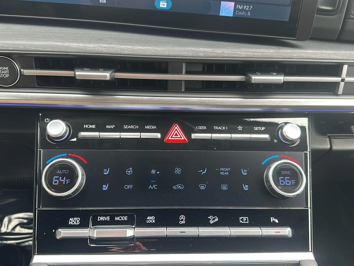 New 2026 Phantom Black Hyundai Limited 6P image 25