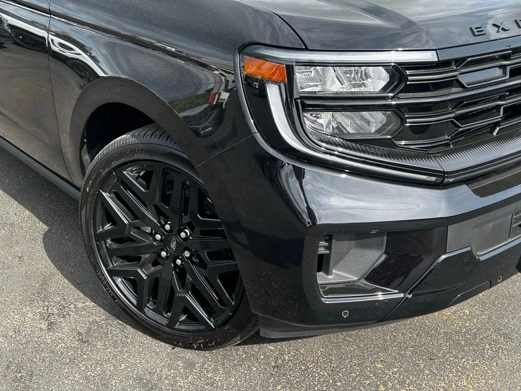 New 2026 Agate Black Metallic Ford Platinum® image 2