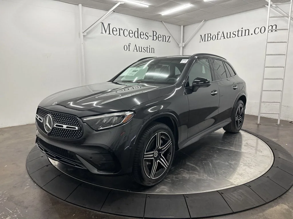 Used 2026 Gray Mercedes-Benz GLC 300 image 3