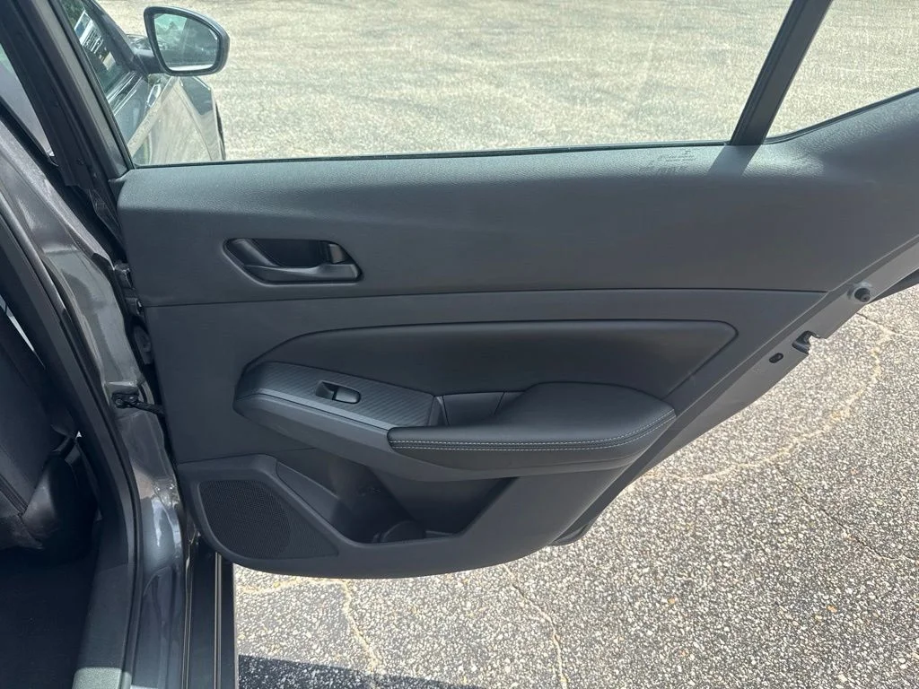 Used 2025 Gun Metallic Nissan 2.5 SV image 25