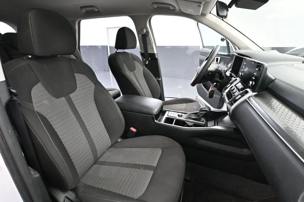 2023 Kia Sorento LX - Photo 47