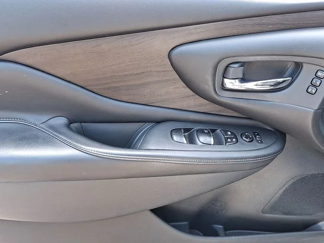 Used 2020 White Nissan Platinum Intelligent AWD image 69