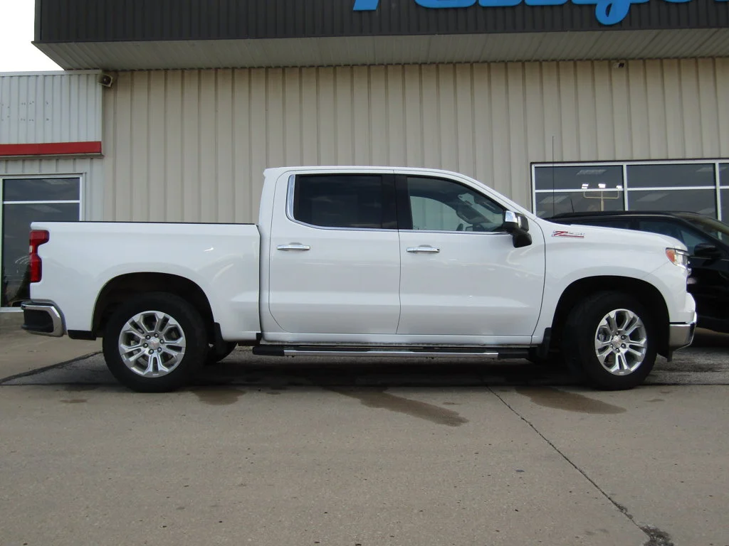 Used 2024 White Chevrolet LTZ image 2