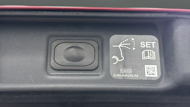 Used 2025 Molten Magenta Metallic Tinted Clearcoat Ford GT image 27