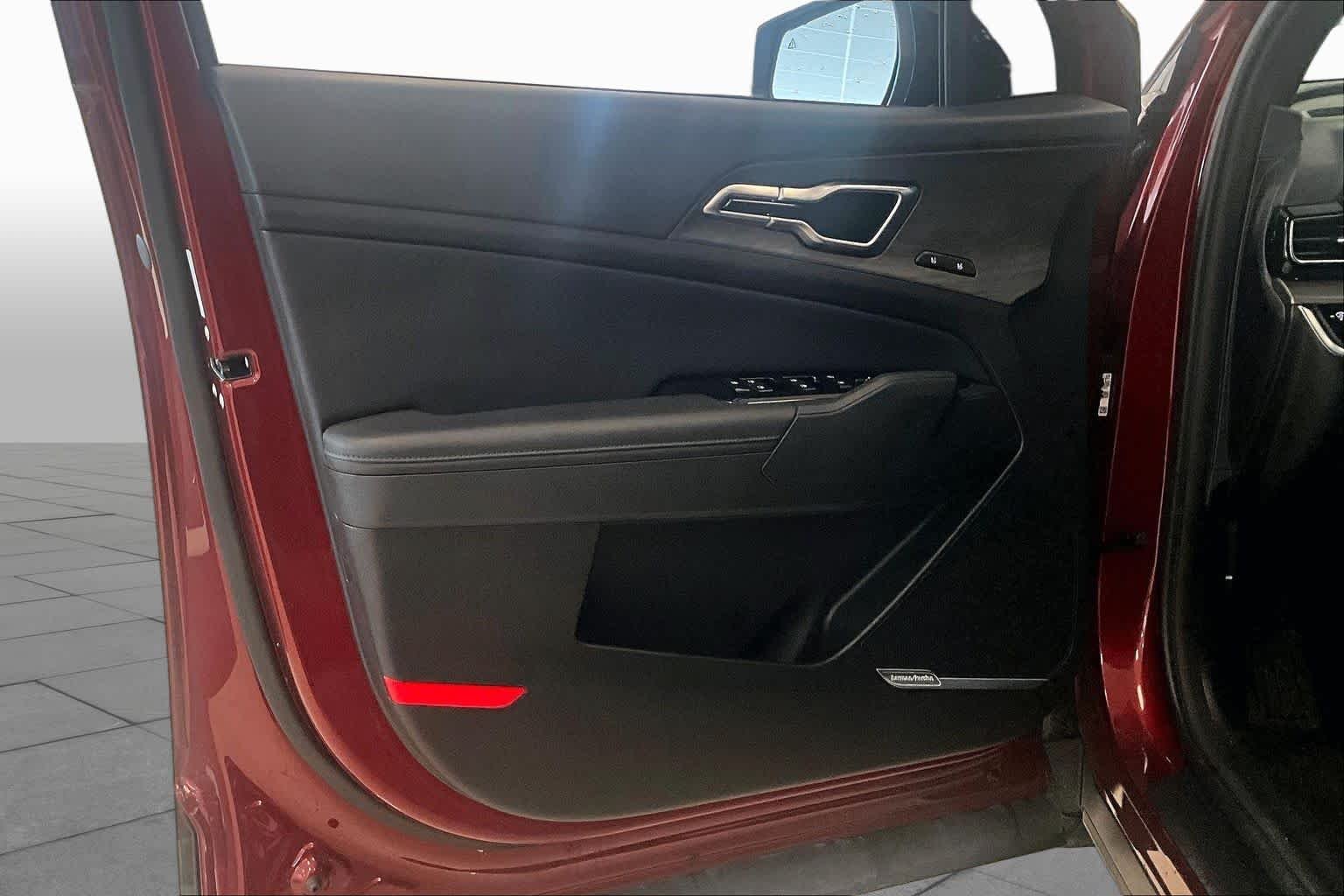 Used 2024 Dawning Red Kia X-Line Prestige image 20