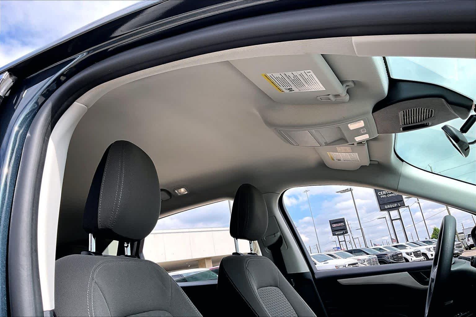 Used 2022 Stone Blue Metallic Ford SE image 14