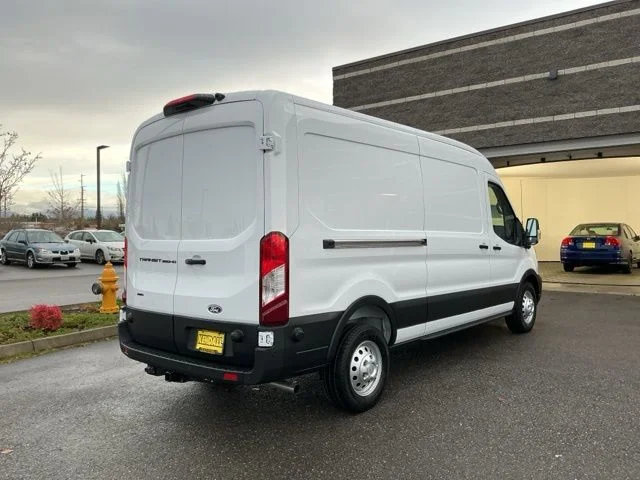 New 2026 Oxford White Ford Base image 4