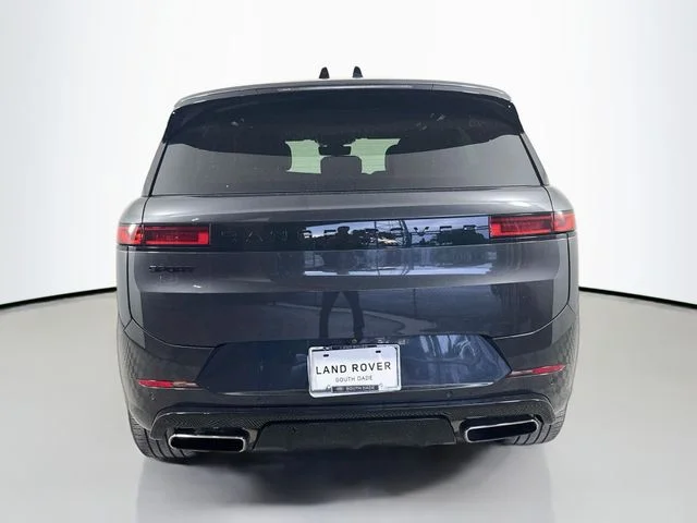 Certified Used 2024 Gray Land Rover Dynamic SE image 6