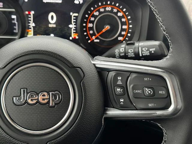 New 2026 Hydro Blue Pearl-Coat Exterior Paint Jeep Sahara image 26