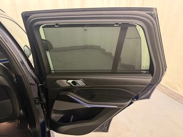 Used 2025 Blue BMW xDrive50e image 19