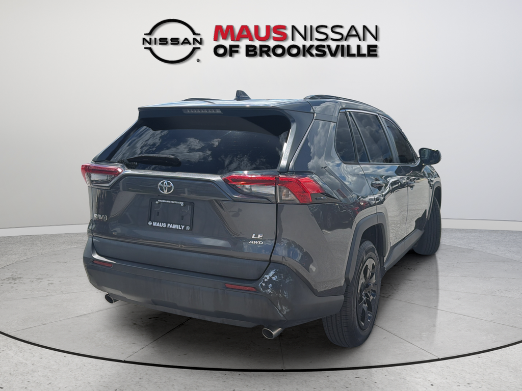 Used 2021 Gray Toyota LE image 10