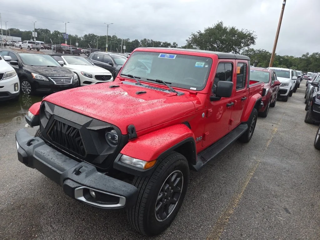 Used 2021 Red Jeep Overland image 10