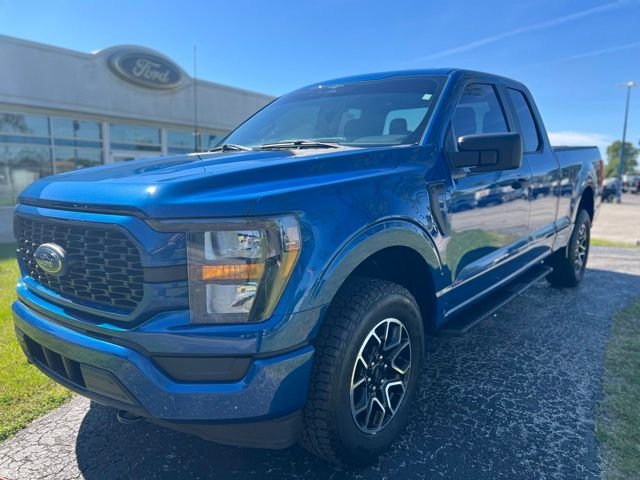 Used 2023 Blue Ford XL image 4