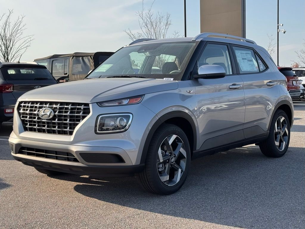 Used 2026 Silver Hyundai SEL image 8