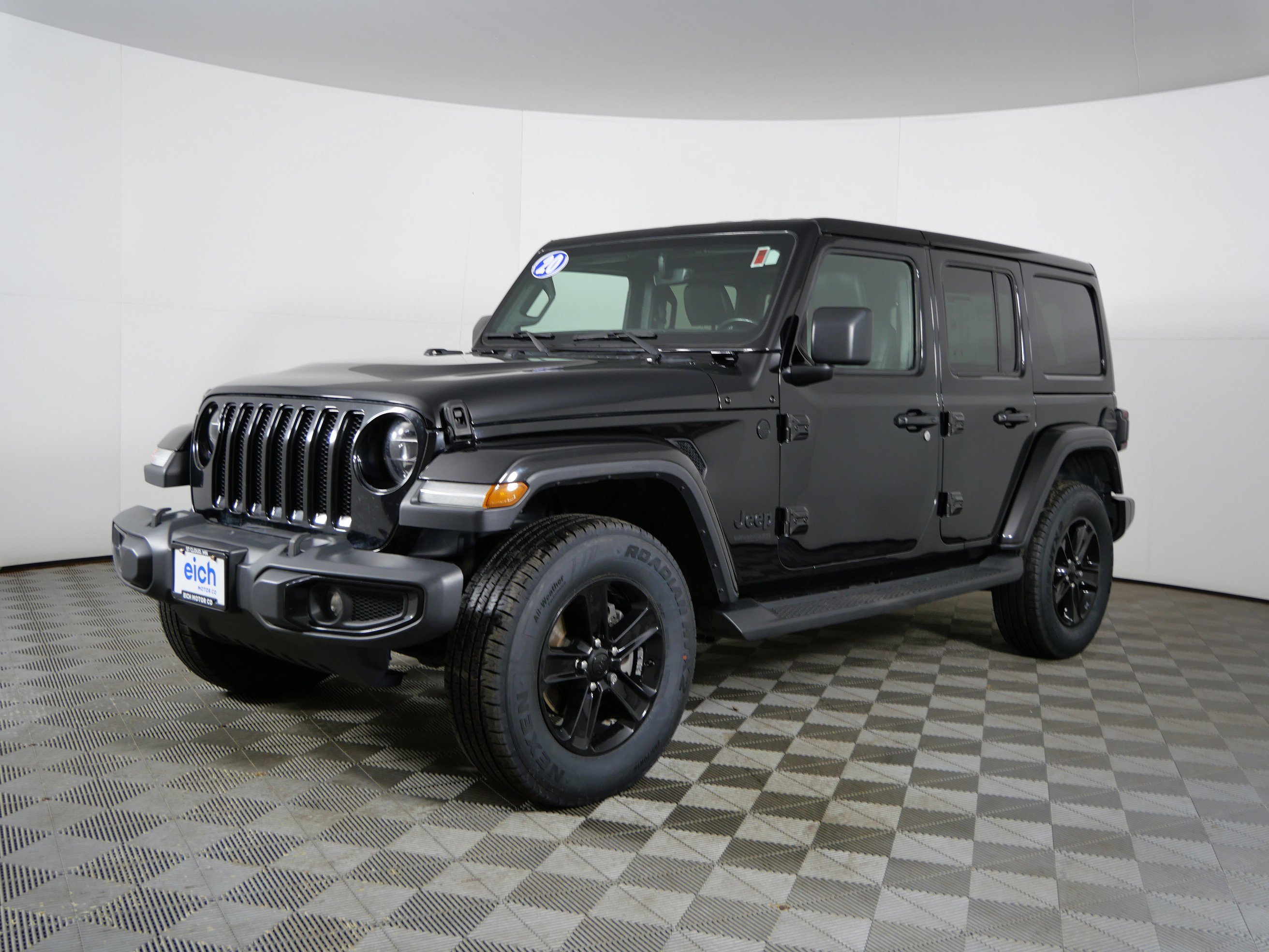 Used 2020 Black Clearcoat Jeep Sahara Altitude image 3