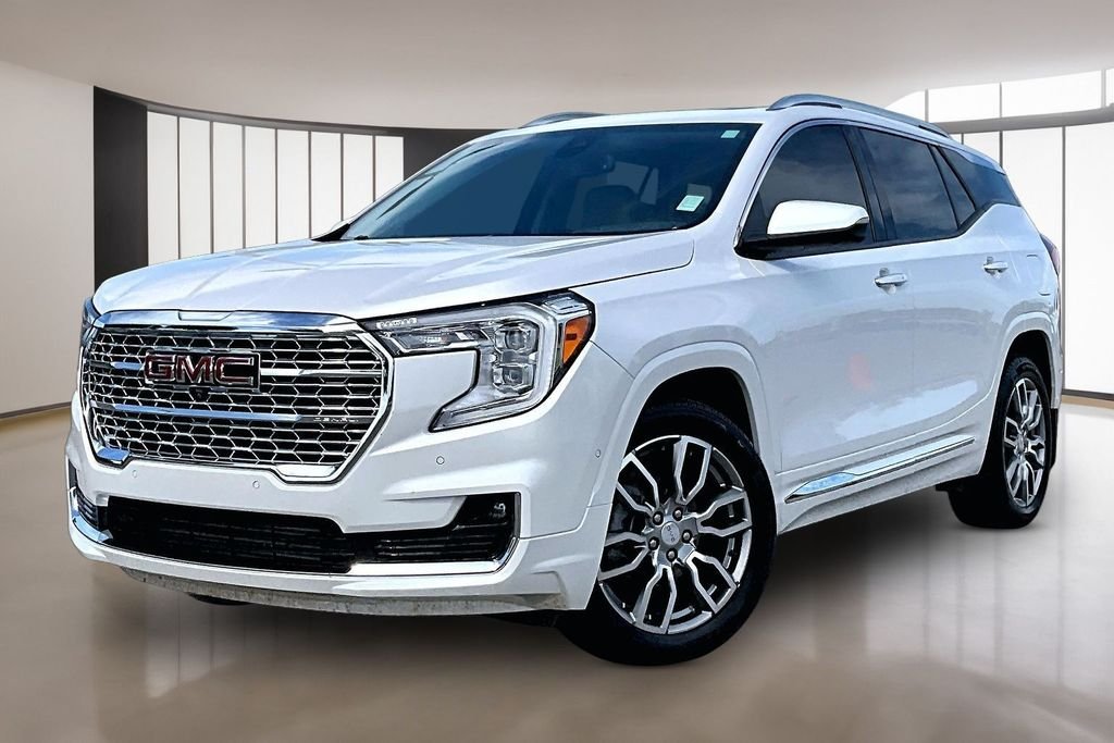 Used 2023 White GMC Denali image 1