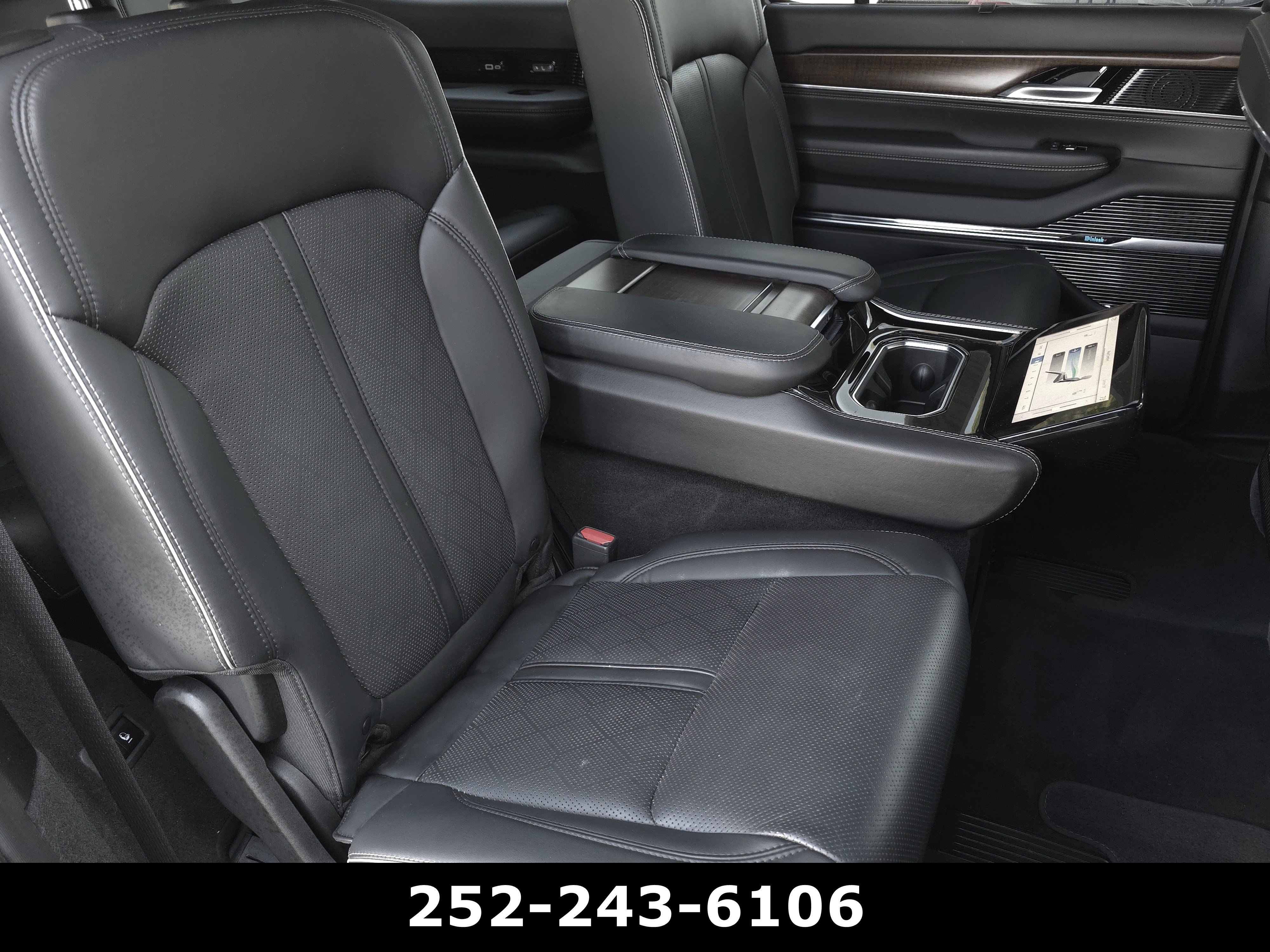 Used 2022 Diamond Black Crystal Pearlcoat Jeep Series II image 57