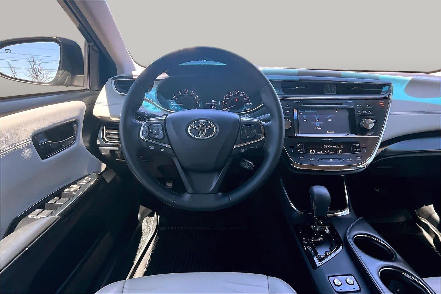 Used 2017 Magnetic Gray Metallic Toyota XLE image 5