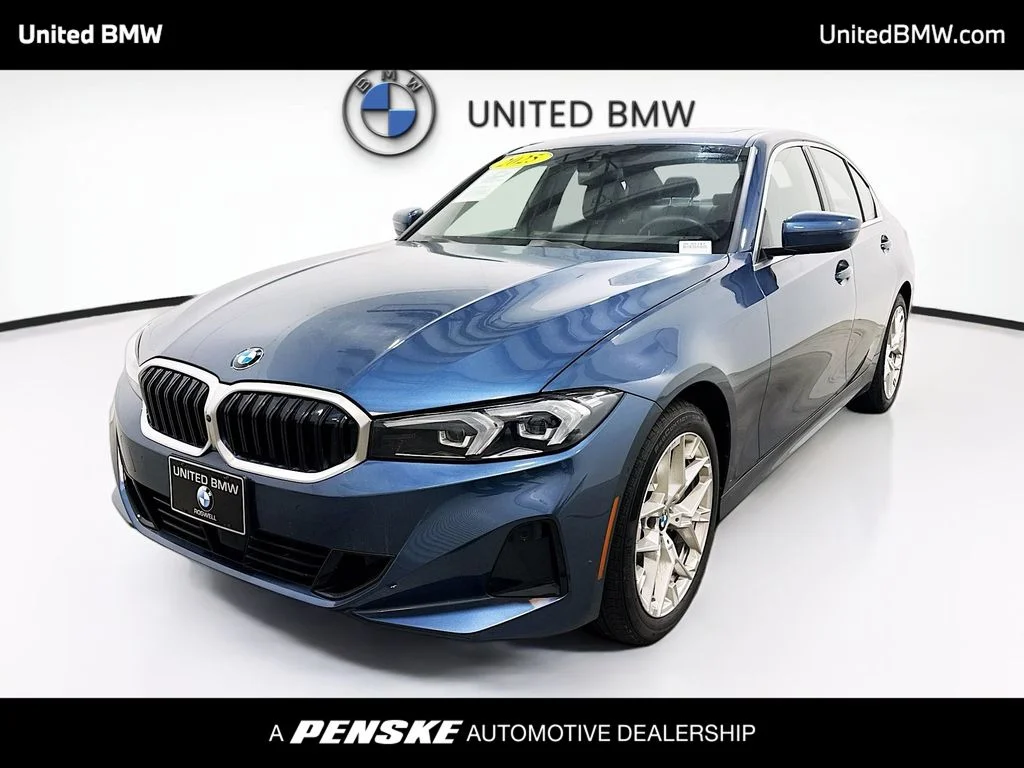 2025 BMW 3 Series 330i xDrive Sedan's photo