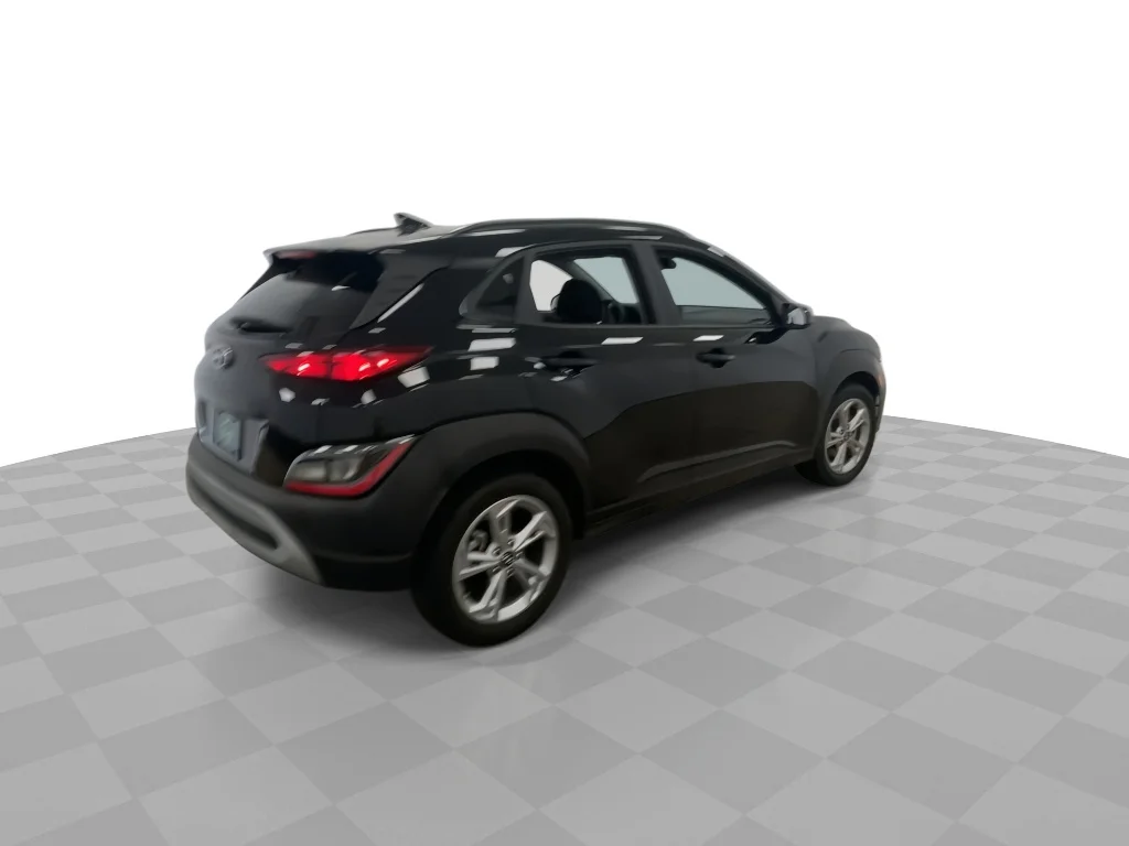 Used 2023 Black Hyundai SEL image 9