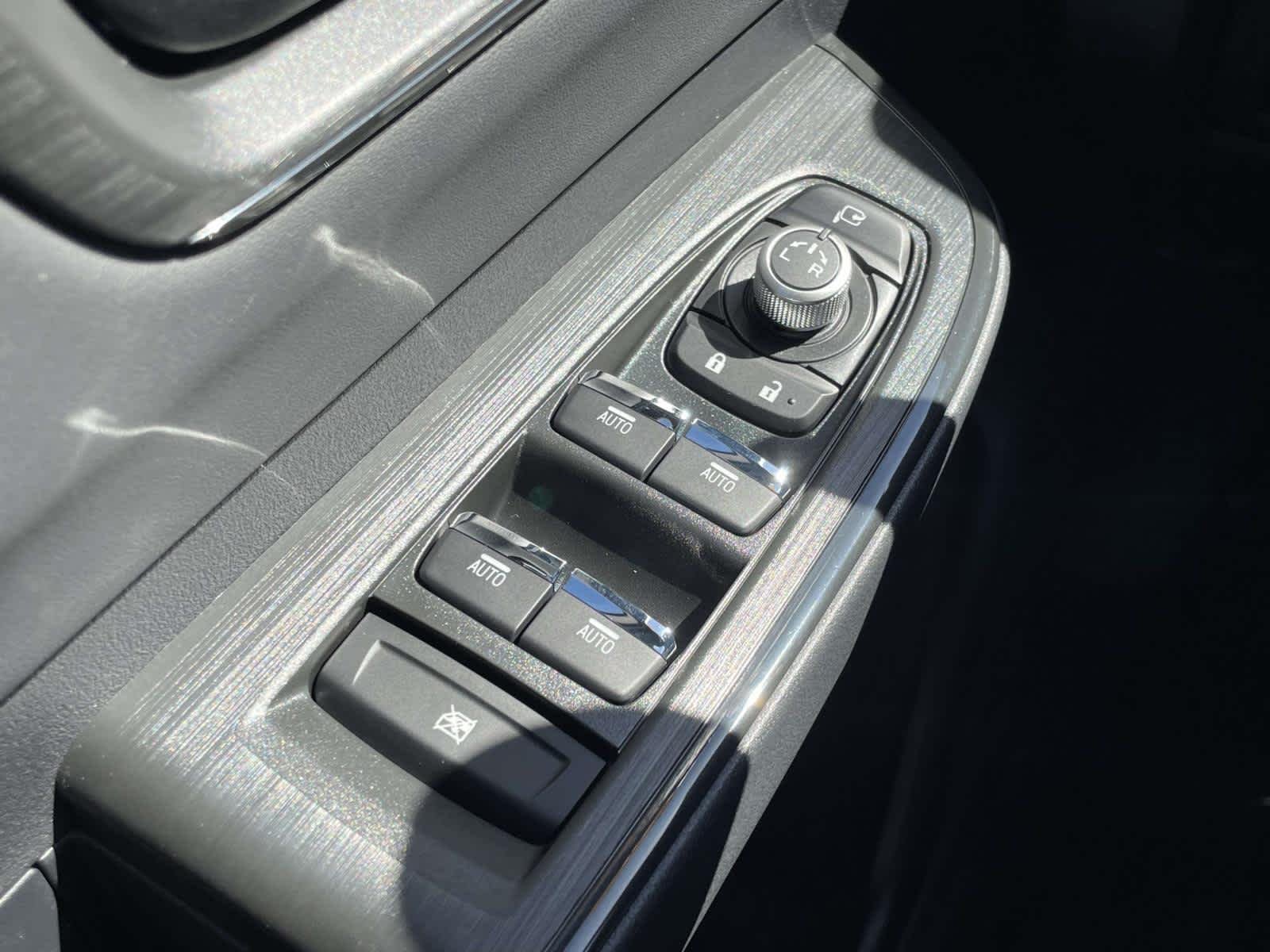 New 2026 Crystal White Pearl Subaru Wilderness image 39