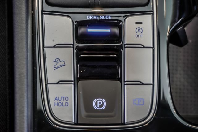 Certified Used 2025 White Hyundai SEL image 23
