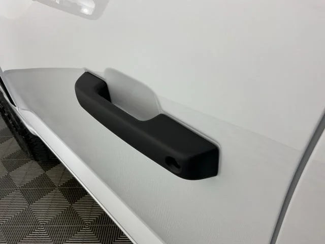 New 2026 Oxford White Ford XL image 13