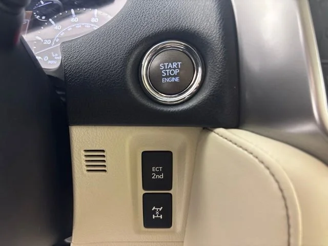 Used 2023 White Lexus GX 460 Premium image 7