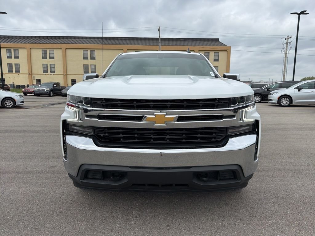 Used 2021 Chevrolet Silverado 1500 LT with VIN 1GCRYJEK9MZ360806 for sale in Kansas City