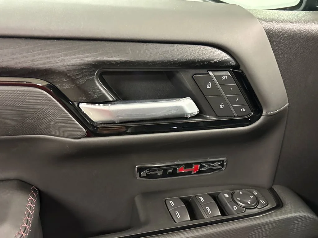 2026 GMC Sierra 1500 AT4X - Photo 21