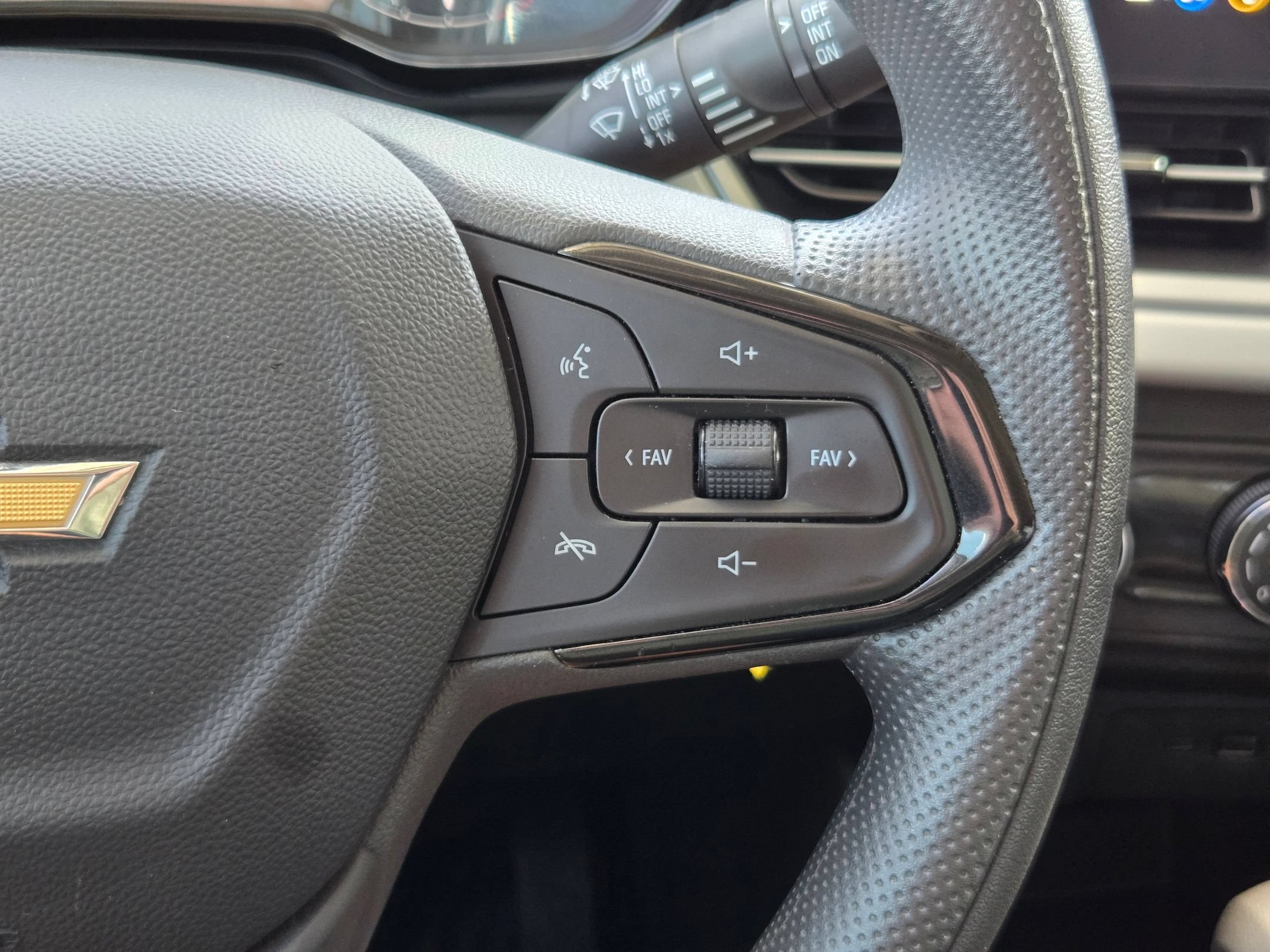 Used 2025 Sterling Gray Metallic Chevrolet LS image 13
