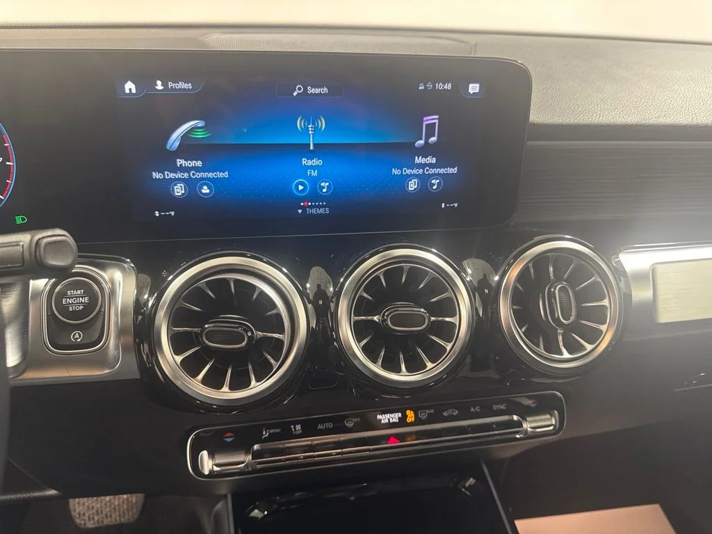 Used 2023 Galaxy Blue Metallic Mercedes-Benz GLB 250 image 13