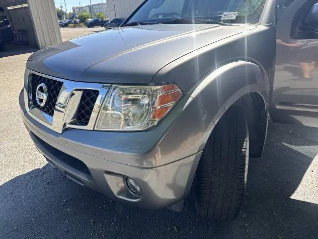 Used 2019 Gray Nissan SV image 31