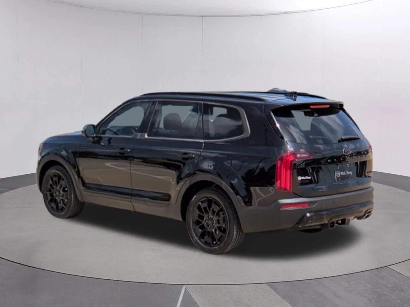 Used 2021 Ebony Black Kia EX image 3