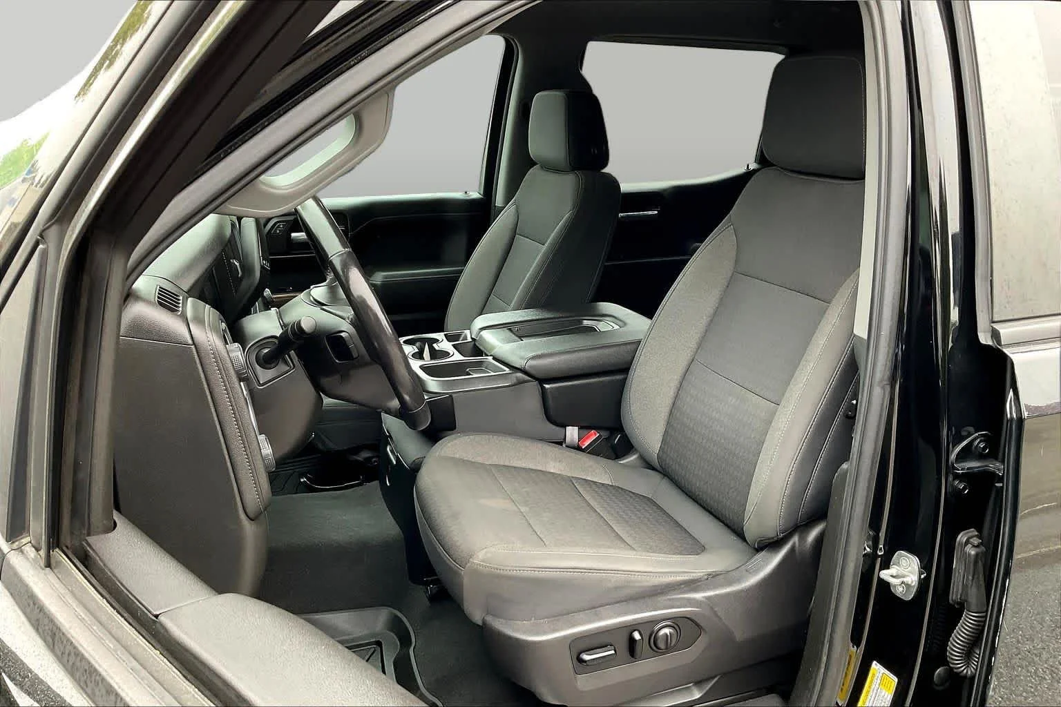 Used 2021 Black Chevrolet LT image 8