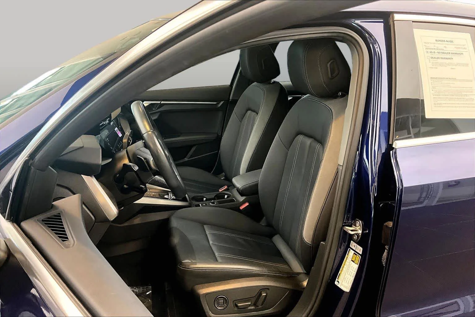 Used 2023 Navarra Blue Metallic Audi Premium image 14