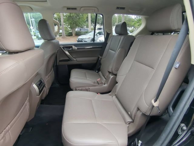 Used 2020 Black Lexus 460 image 16