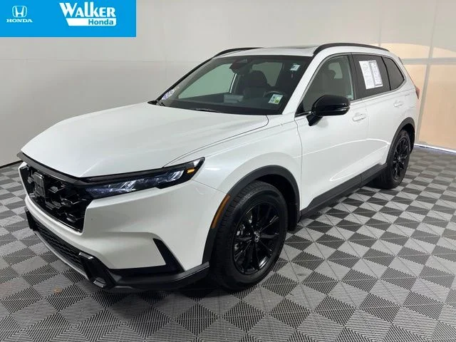 Used 2023 White Honda Sport image 3