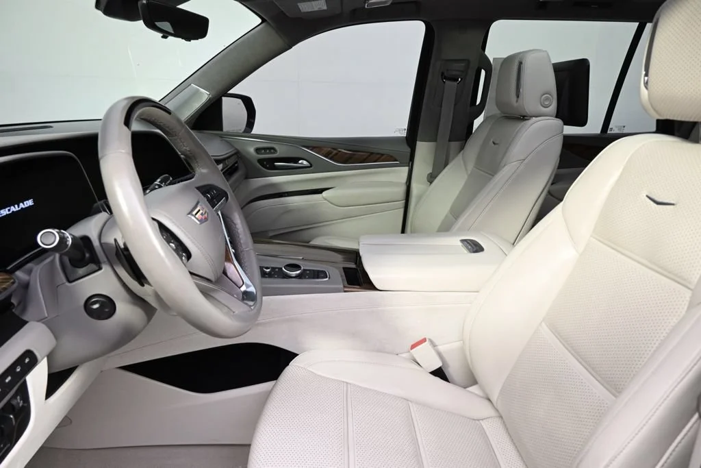 Used 2022 Galactic Gray Metallic Cadillac Sport Platinum image 13