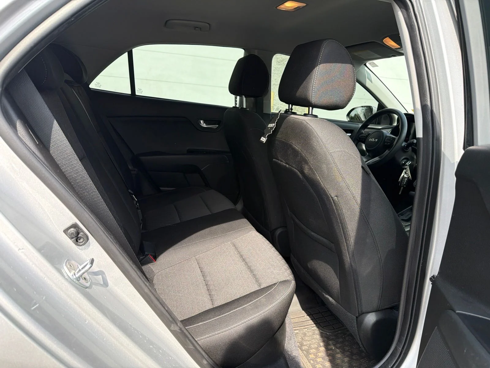 Used 2022 Silver Kia S image 27