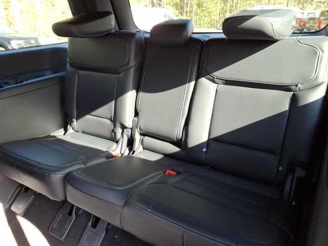 New 2026 Agate Black Metallic Ford Platinum® image 10