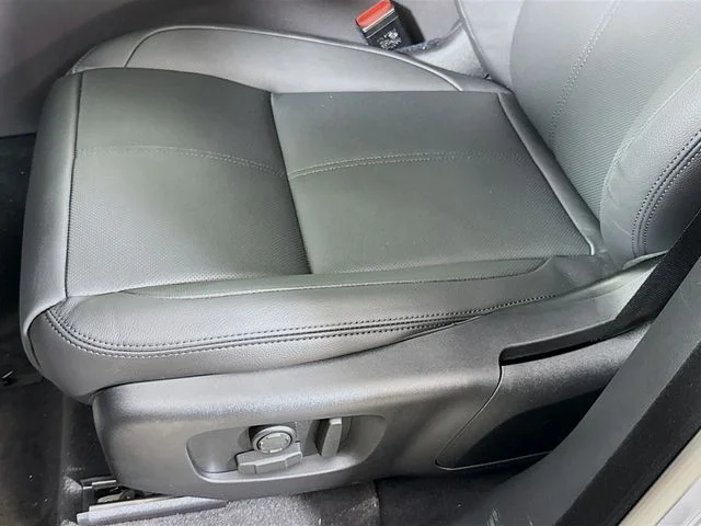 New 2026 Zadar Grey Land Rover S image 22
