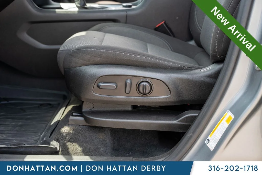 Used 2023 Gray Chevrolet LT image 22