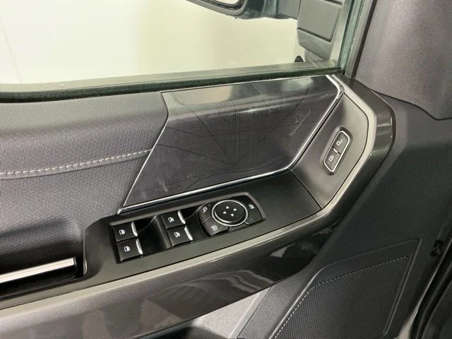 Used 2023 Gray Ford XLT image 17