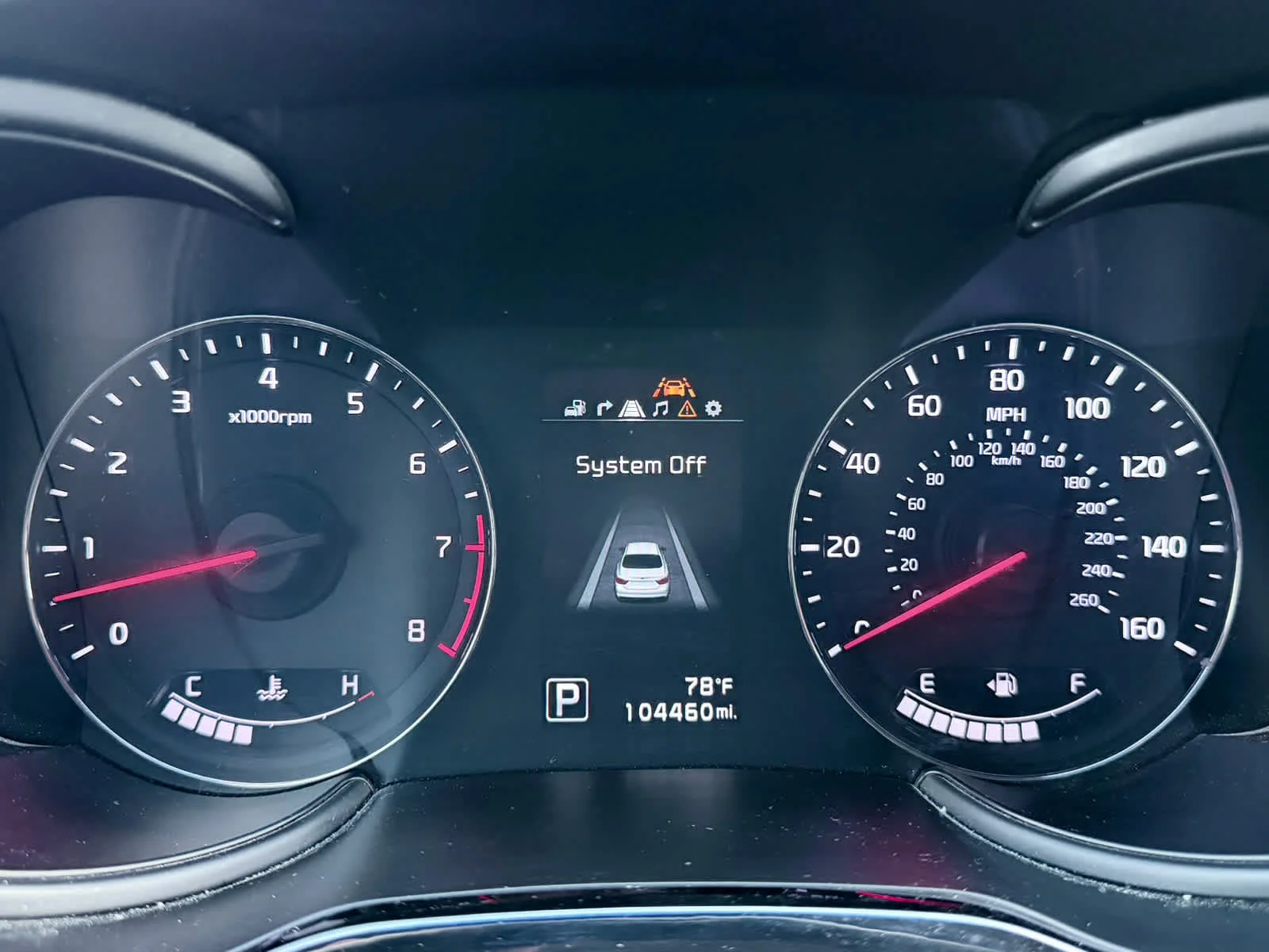 Used 2015  Kia Luxury image 10
