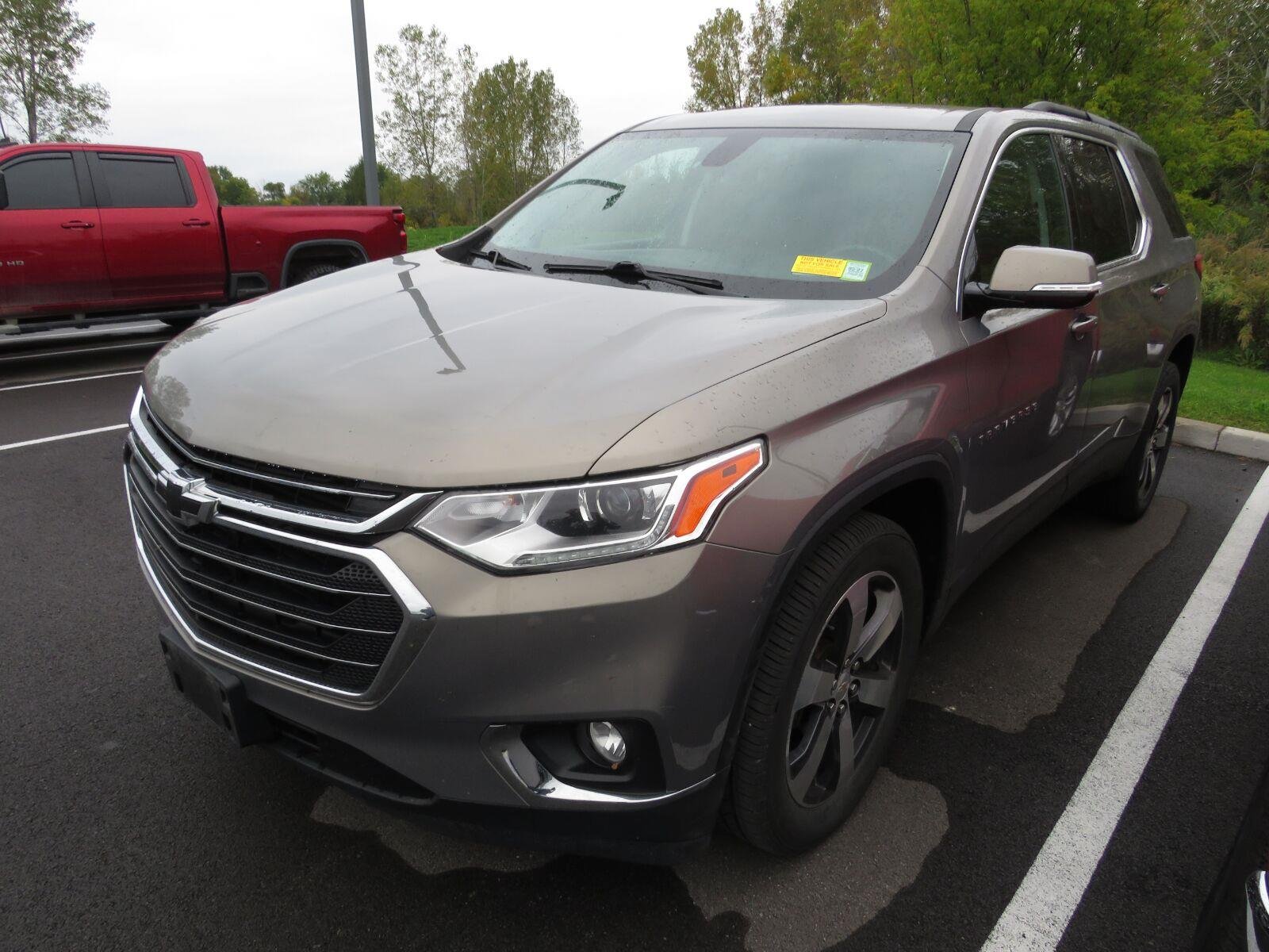 Used 2019 Pepperdust Metallic Chevrolet LT Leather image 5