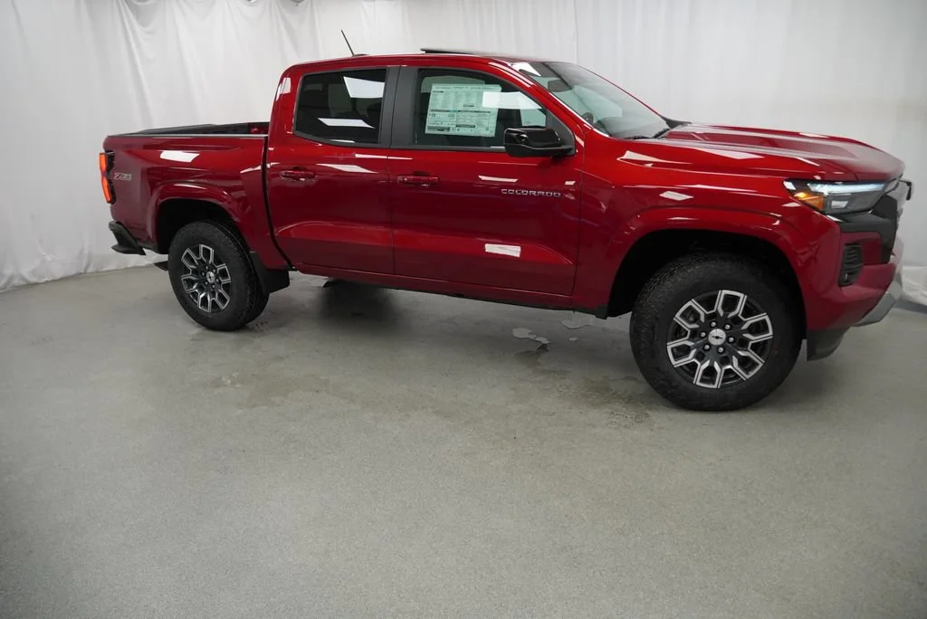 2026 Chevrolet Colorado Z71 - Photo 6